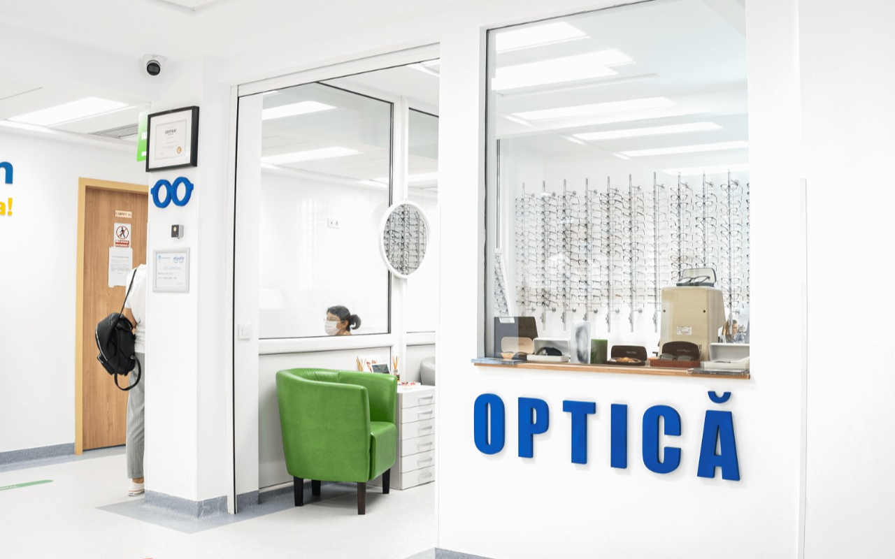 OPTICA PELICAN: Lentile și rame speciale și reducere de 10% pentru pacienții cu rețetă din cabinetul nostru de Oftalmologie