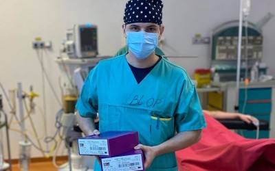 Augmentare mamara primara, cu implant de silicon anatomic Mentor, la Spitalul Pelican