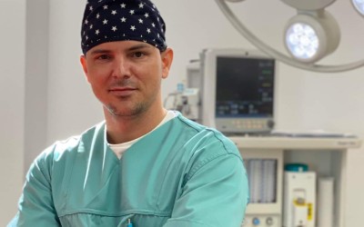 CHIRURGIE PLASTICA SI ESTETICA: Otoplastia, corectia urechilor decolate sau proeminente si la copii evita aparitia si dezvoltarea complexelor