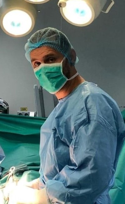 ORTOPEDIE -TRAUMATOLOGIE: Pacienti din judete total opuse din tara, ambii cu coxartroza bilaterala, operati deodata la ambele solduri, prin abord direct anterior minim-invaziv