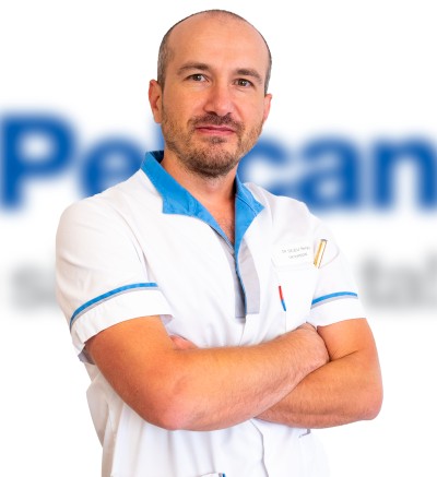 ORTOPEDIE-TRAUMATOLOGIE: Intervenție chirurgicală de protezare de șold pentru o pacientă diagnosticată cu coxartroză și scleroză multiplă, realizată cu succes