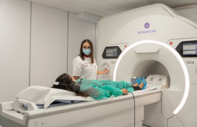 IMAGISTICĂ: Inteligența artificială a noului RMN (SIGNA Champion 1.5T de la GE ) reduce la jumătate timpul de examinare și conferă precizie deosebit de înaltă