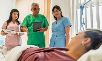 OBSTETRICĂ-GINECOLOGIE: Recuperarea planșeului pelvin - un pas esențial pentru sănătatea femeii