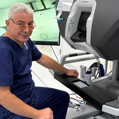 Premieră în BIHOR: intervenții chirurgicale ginecologice asistate robotic la SPITALUL PELICAN Oradea