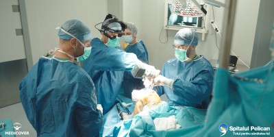 ORTOPEDIE-TRAUMATOLOGIE: Dr. TONA JORGAQ folosește în premieră Realitatea Augmentată în protezarea totală a genunchiului