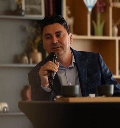 ORTOPEDIE-TRAUMATOLOGIE. Dr. CHIREA MARIUS: Nu există operații simple, nu există banal, fiecare intervenție reprezintă o provocare.